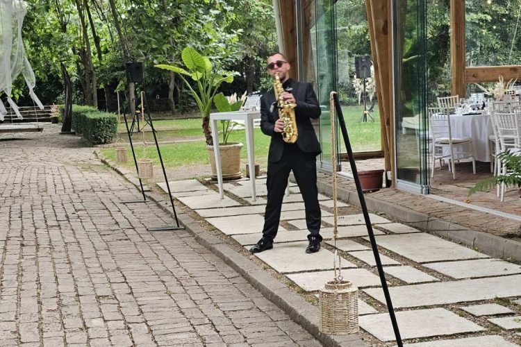 Дисководещ за сватба в Приказна Градина