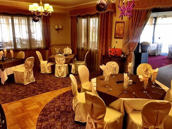 DJ за 60-годишен юбилей в ресторант Глория Палас